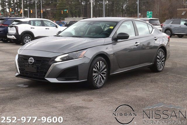 Certified 2024 Nissan Altima 2.5 SV image 4