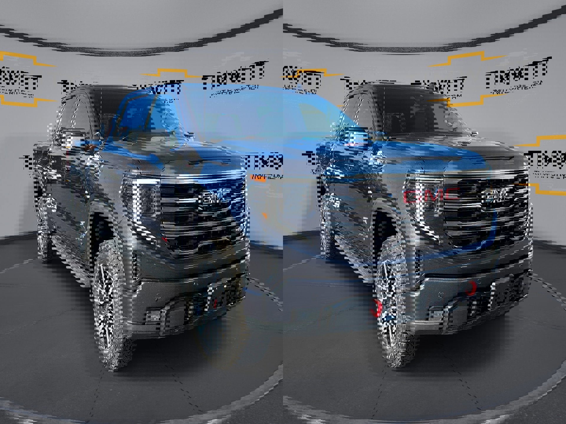 Used 2022 GMC Sierra 1500 AT4 w/ AT4 Premium Package image 1