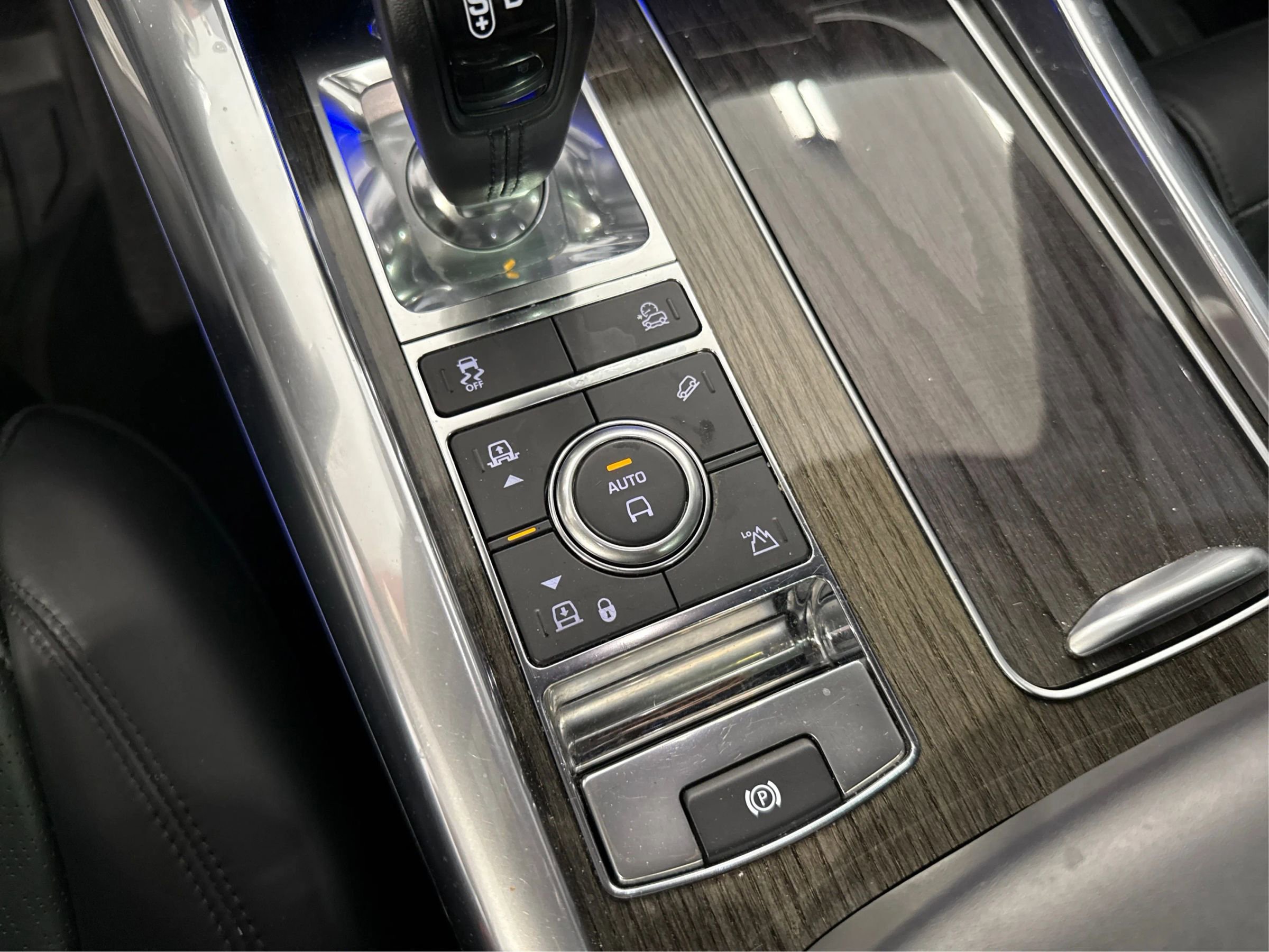 Used 2019 Land Rover Range Rover Sport Autobiography image 19