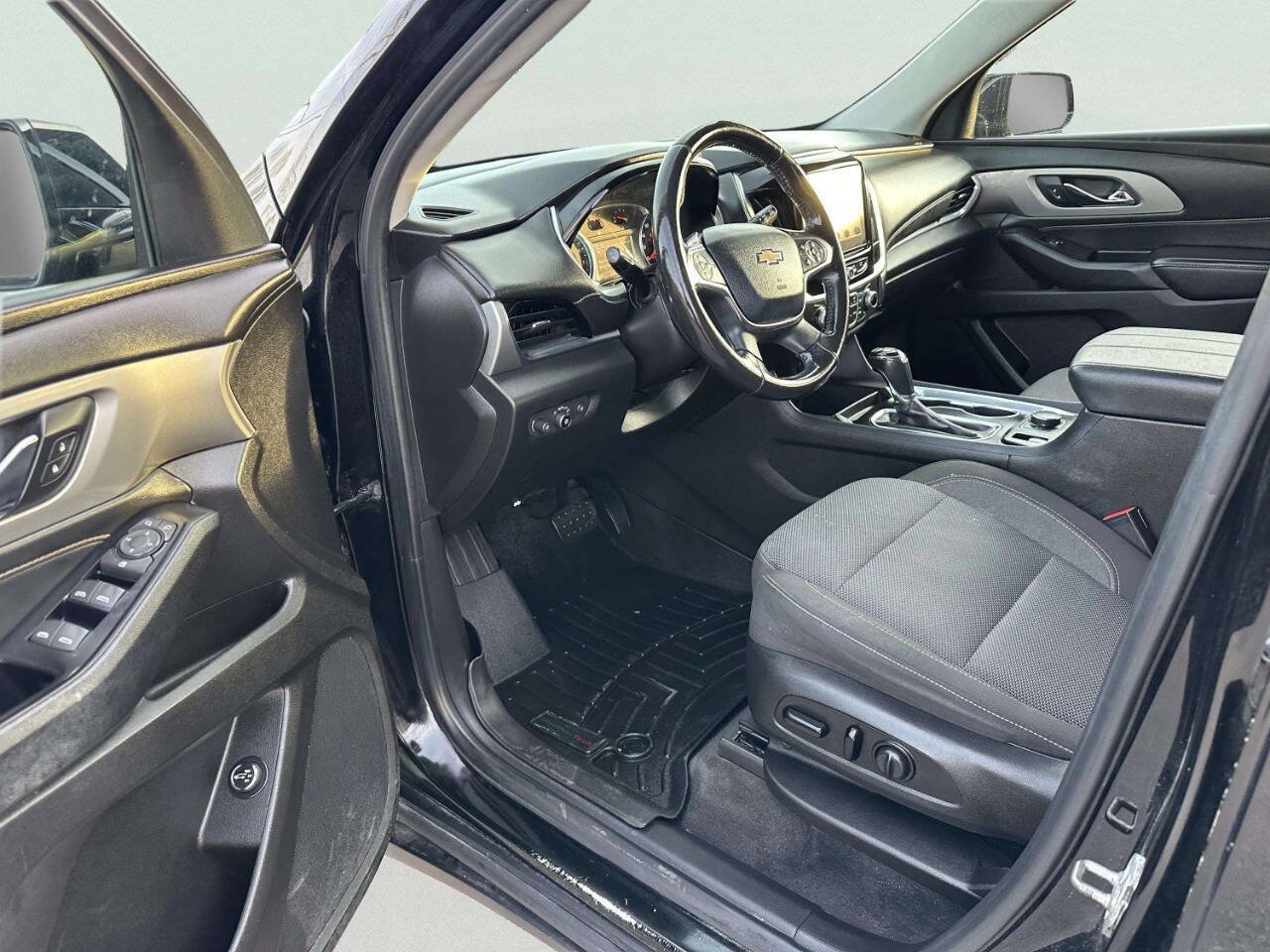 Used 2019 Chevrolet Traverse LT AWD/4WD image 15