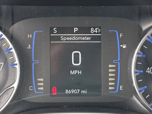 Used 2018 Chrysler Pacifica Touring Plus w/ S Appearance Package FWD image 11