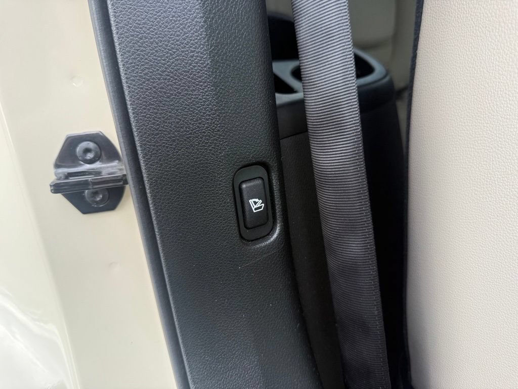 Used 2018 Ford Explorer Limited w/ Ford Safe & Smart Package AWD/4WD image 67