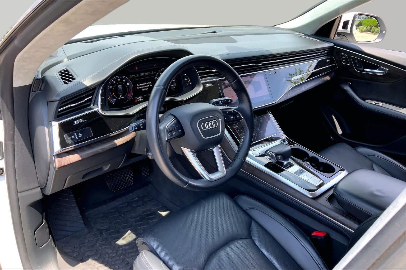 Used 2019 Audi Q8 Prestige AWD/4WD image 16