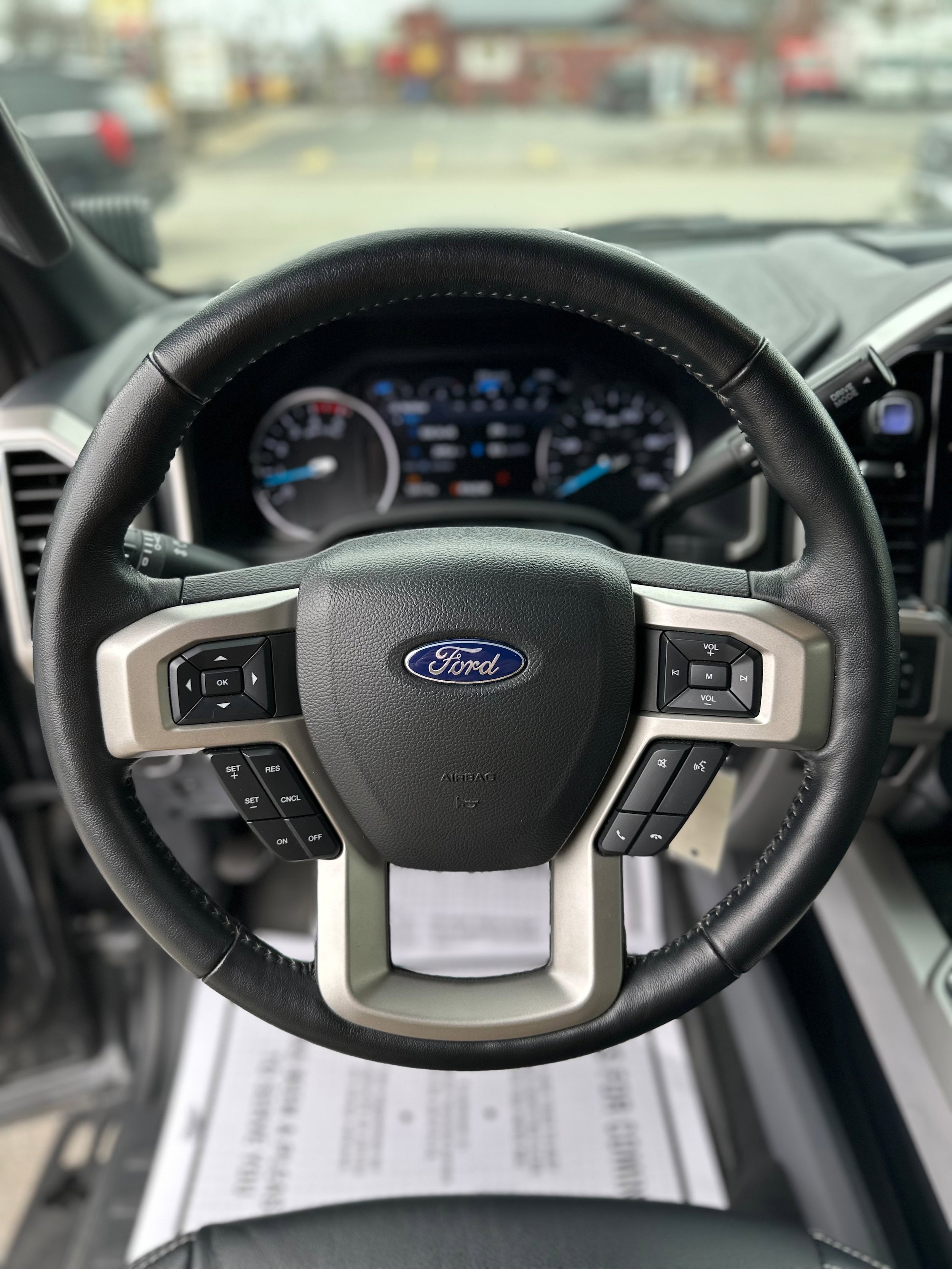 Used 2022 Ford F250 Lariat w/ Tremor Off-Road Package image 15