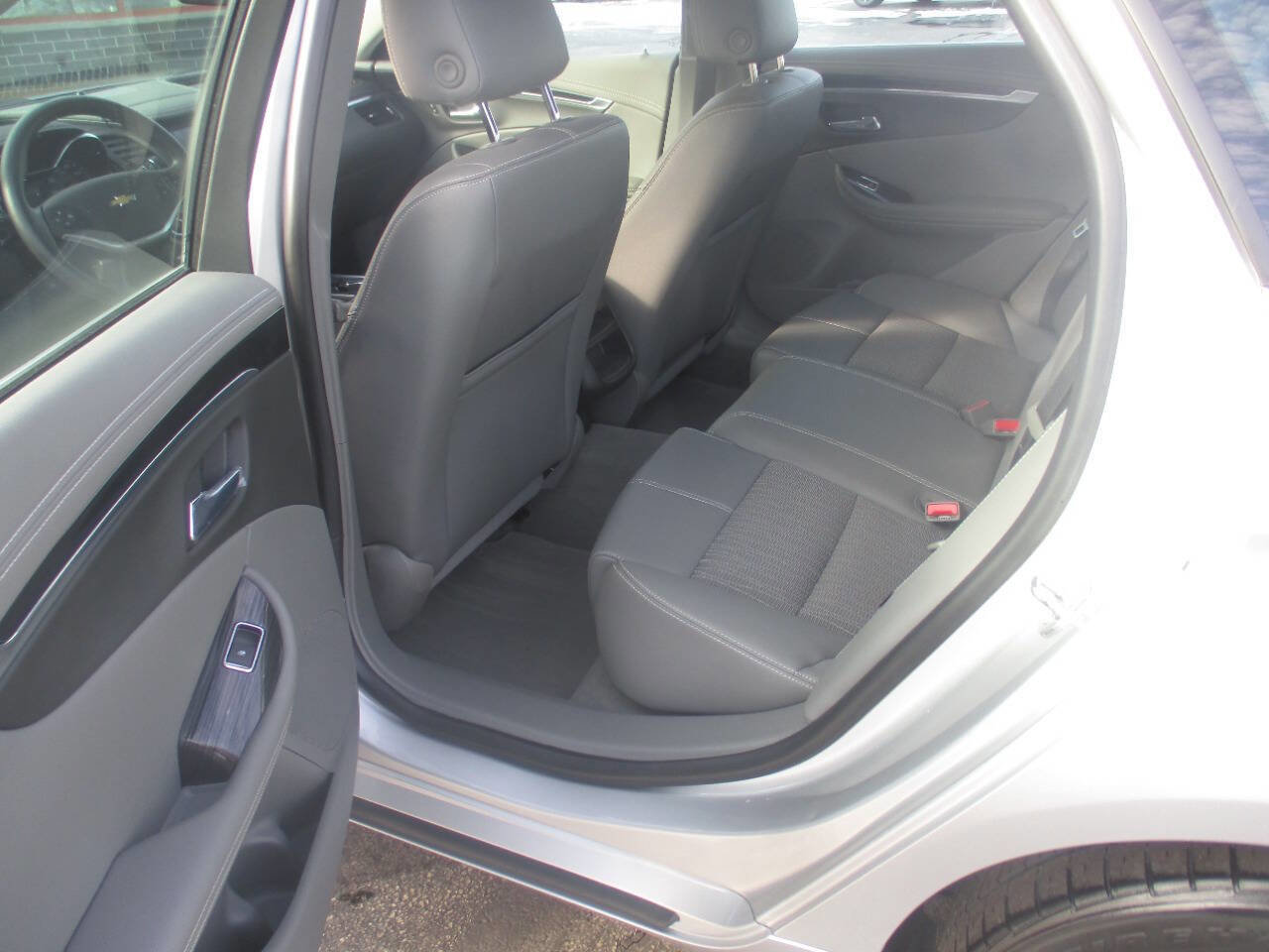Used 2019 Chevrolet Impala LS image 17