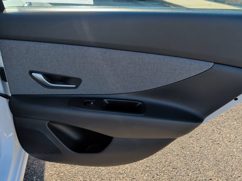Used 2024 Hyundai Elantra Limited FWD image 34