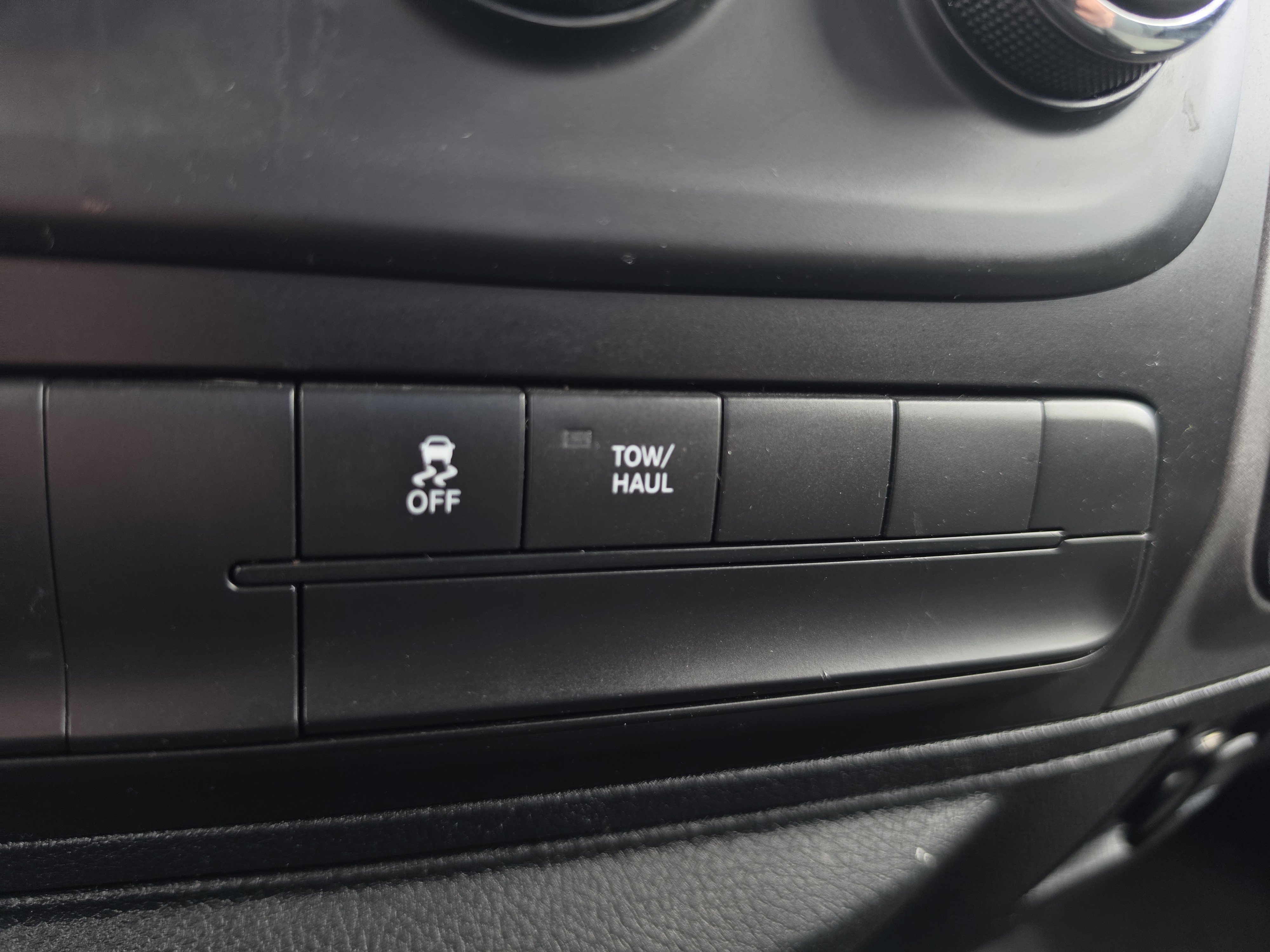 Used 2018 RAM 1500 Express AWD/4WD image 24