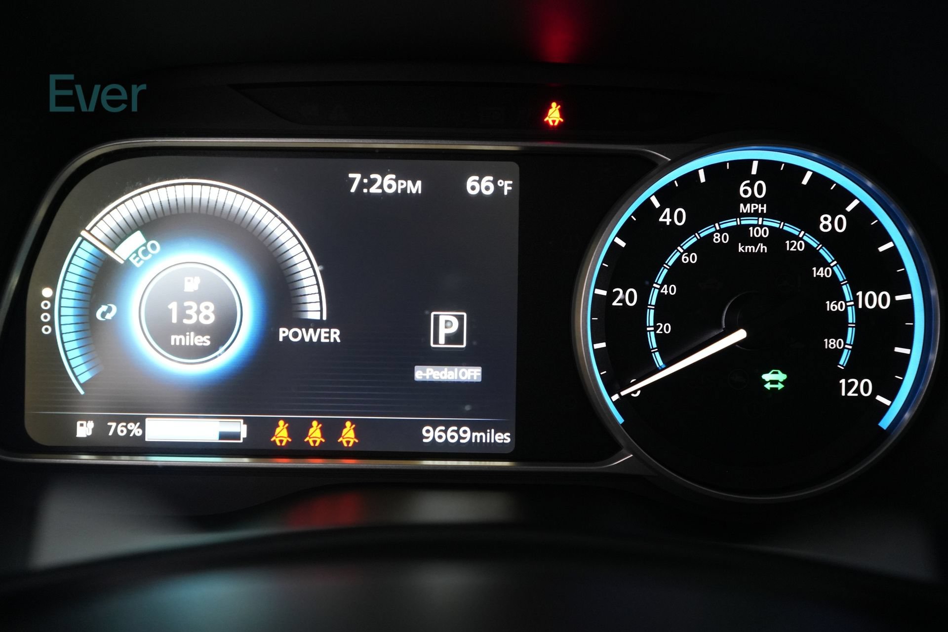 Used 2025 Nissan Leaf S FWD image 7