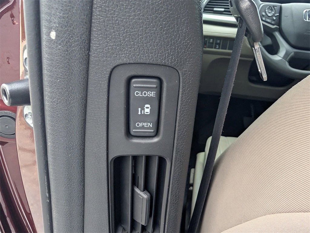 Used 2020 Honda Odyssey EX image 25