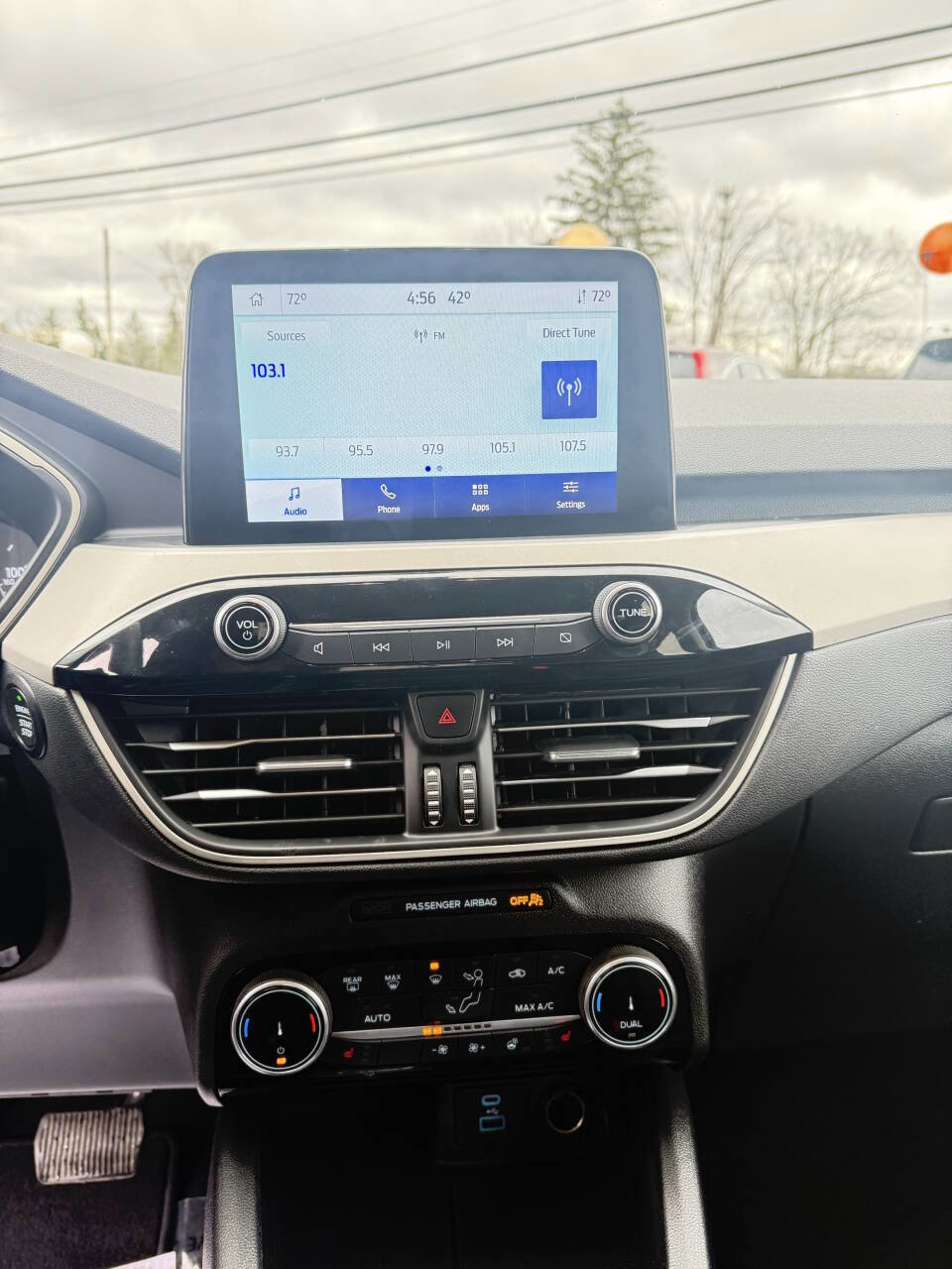 Used 2022 Ford Escape SEL image 12