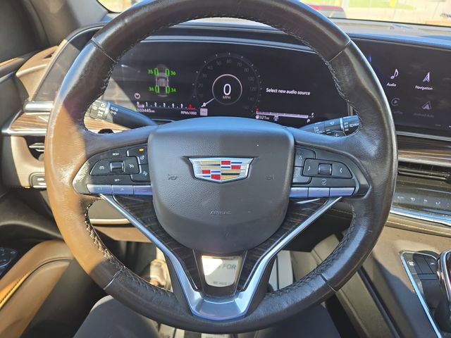 Used 2022 Cadillac Escalade ESV Premium Luxury AWD/4WD image 16