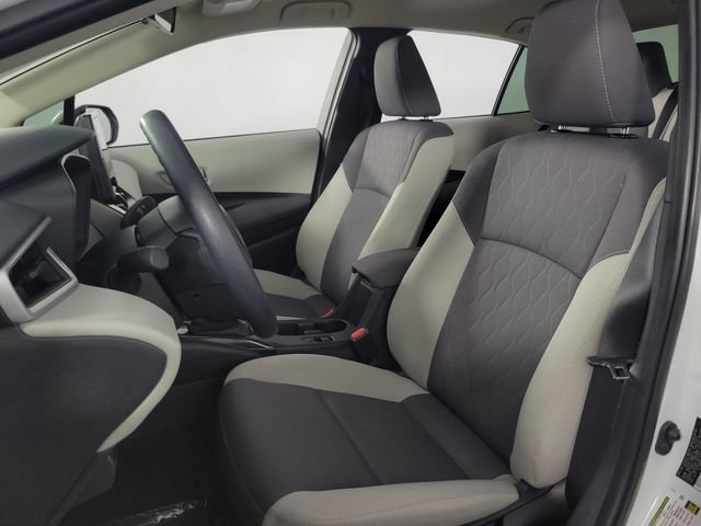 Used 2025 Toyota Corolla LE FWD image 14