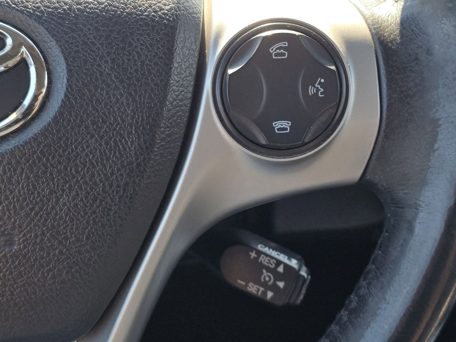 Used 2013 Toyota Camry SE w/ Convenience Pkg image 25