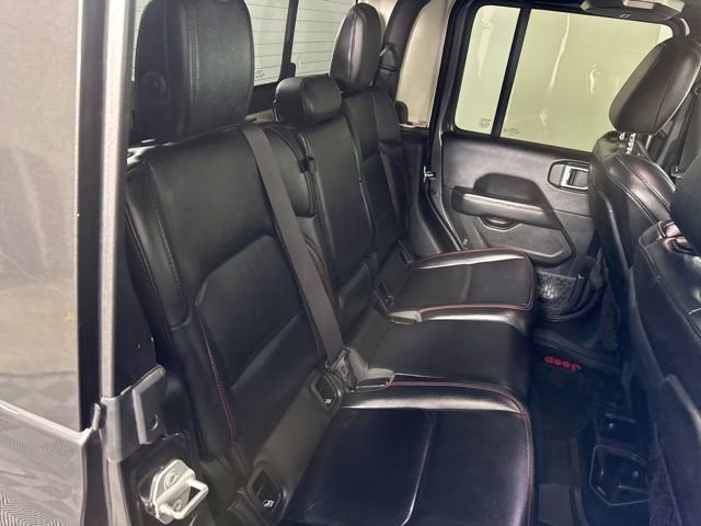 Used 2020 Jeep Gladiator Rubicon w/ Cold Weather Group image 17