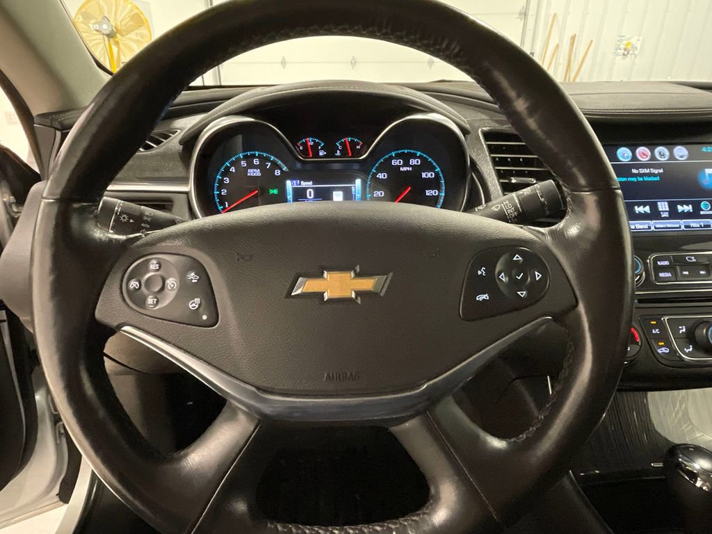 Used 2017 Chevrolet Impala Premier w/ Enhanced Convenience Package image 33