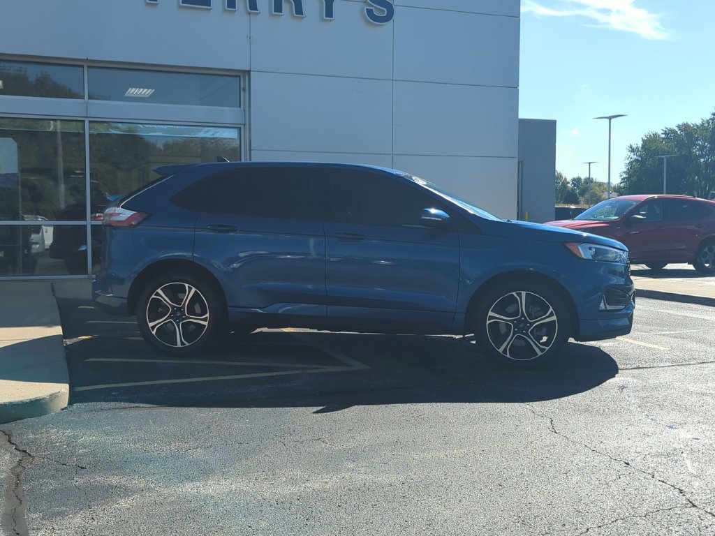 Used 2021 Ford Edge ST AWD/4WD image 2