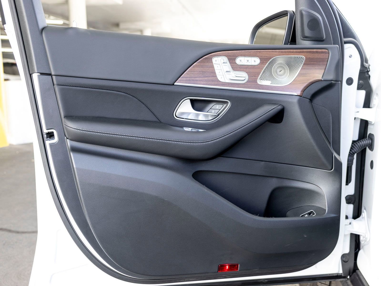 New 2026 Mercedes-Benz GLS 450 4MATIC image 12