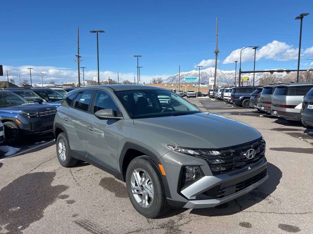 Used 2026 Hyundai Tucson SE image 3