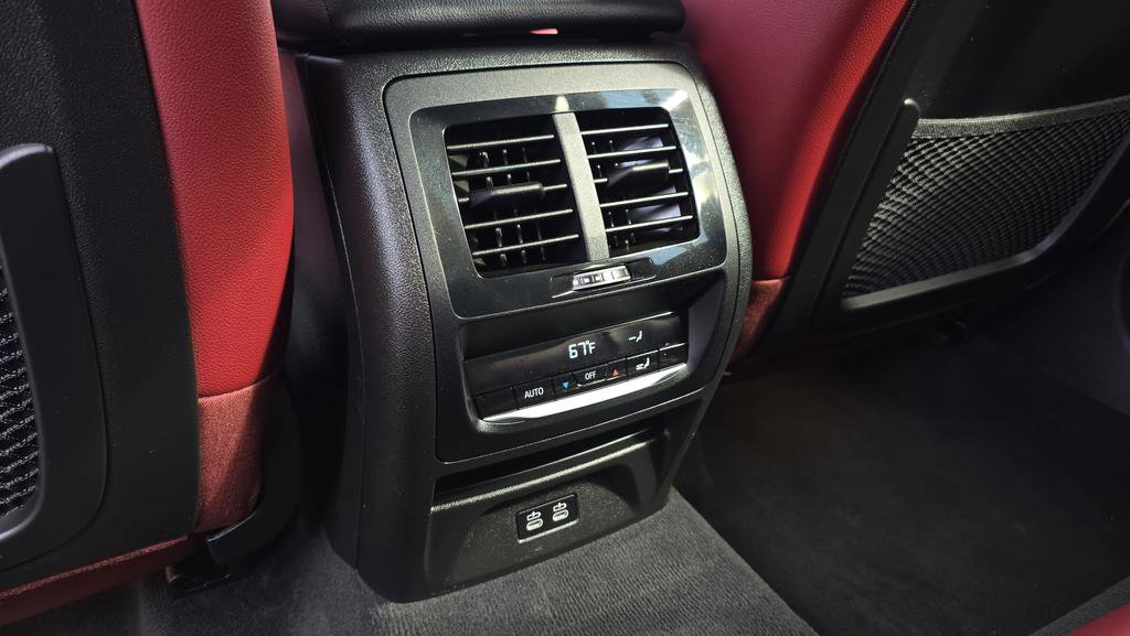 Used 2024 BMW X3 xDrive30i w/ Premium Package image 27