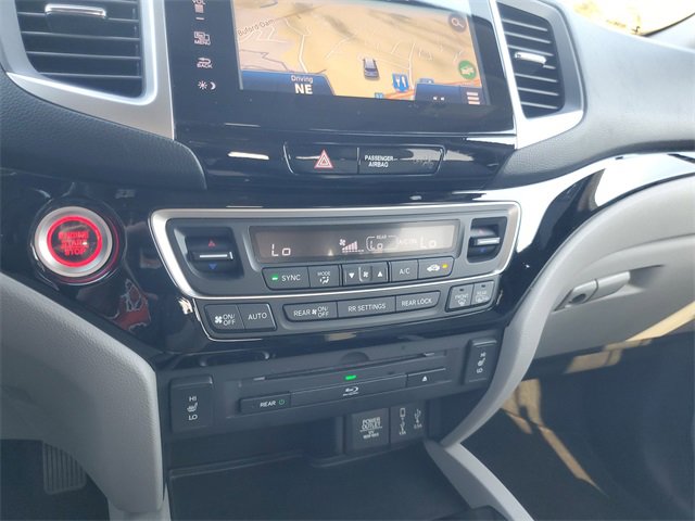 Used 2017 Honda Pilot Touring image 27