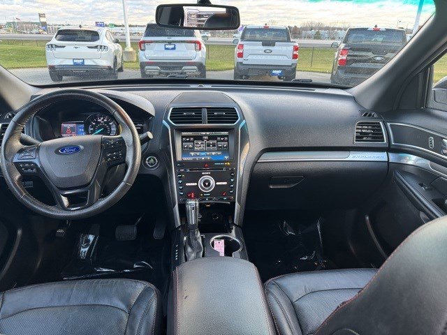 Used 2016 Ford Explorer Sport image 28