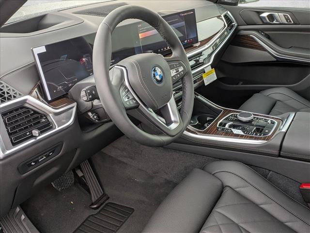 Used 2026 BMW X5 xDrive50e AWD/4WD image 3