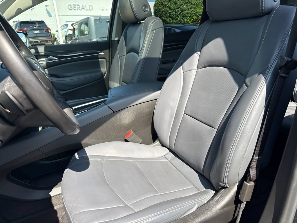Certified 2018 Buick Enclave Premium w/ Experience Buick Package AWD/4WD image 16
