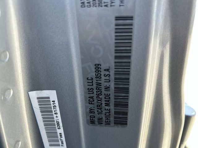 Used 2024 Jeep Wrangler Unlimited Sahara AWD/4WD image 36