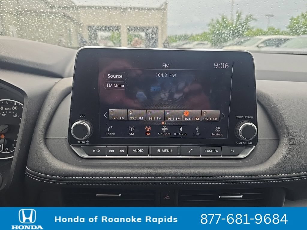 Used 2024 Nissan Rogue SV FWD image 20