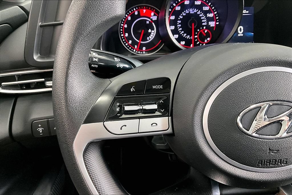 Certified 2021 Hyundai Elantra SEL FWD image 20