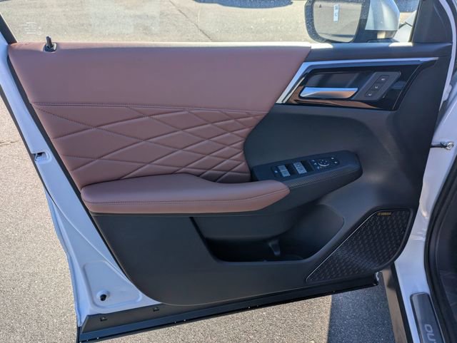 New 2026 Mitsubishi Outlander SEL image 12