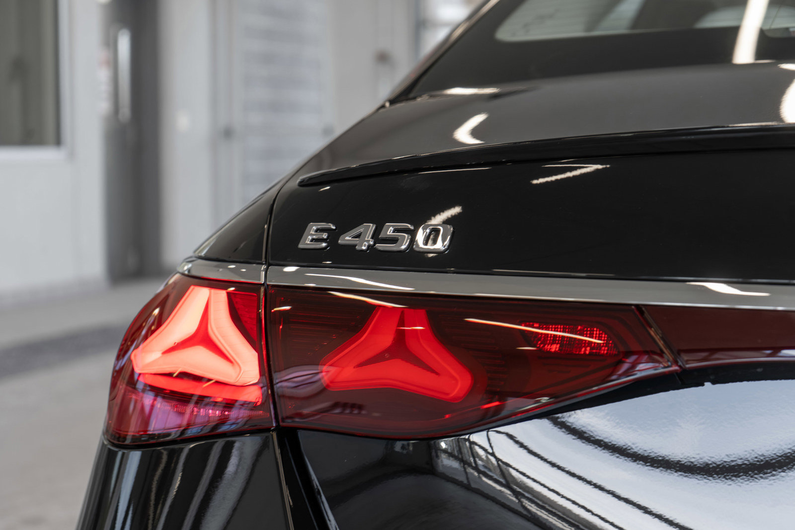 New 2026 Mercedes-Benz E 450 4MATIC Sedan image 22