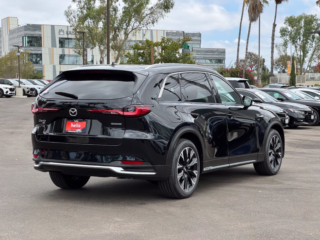 Certified 2024 MAZDA CX-90 Plug-In Hybrid w/ Premium Pkg AWD/4WD image 33