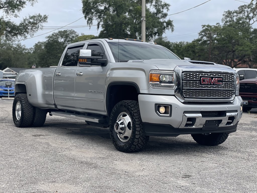 Used 2018 GMC Sierra 3500 Denali w/ Duramax Plus Package AWD/4WD image 13