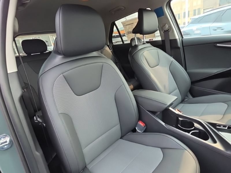 New 2026 Kia Niro Wind w/ Wind Preserve Package FWD image 15