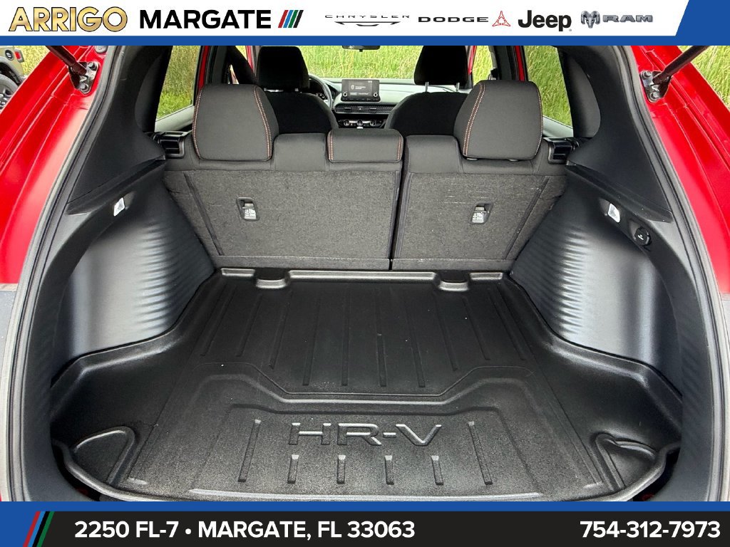 Used 2025 Honda HR-V Sport image 14
