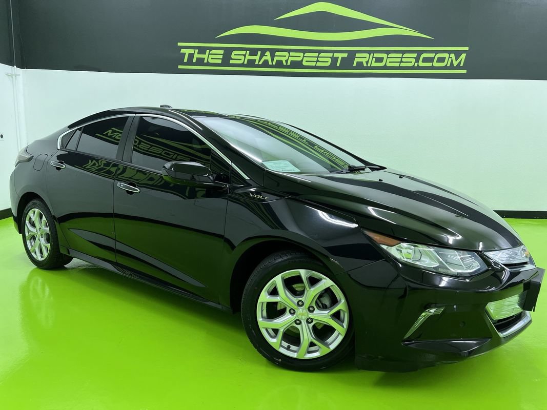 Used 2017 Chevrolet Volt Premier w/ Driver Confidence II Package