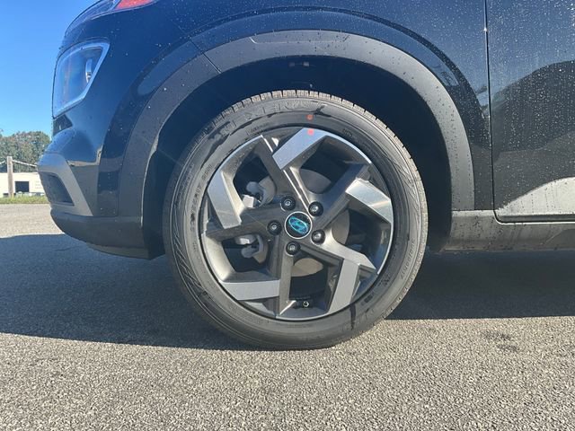 Certified 2026 Hyundai Venue SEL FWD image 11