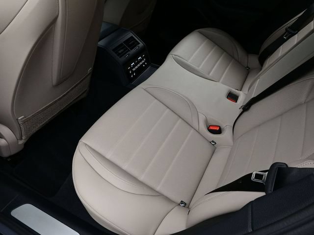 Certified 2025 Porsche Panamera 4 AWD/4WD image 15