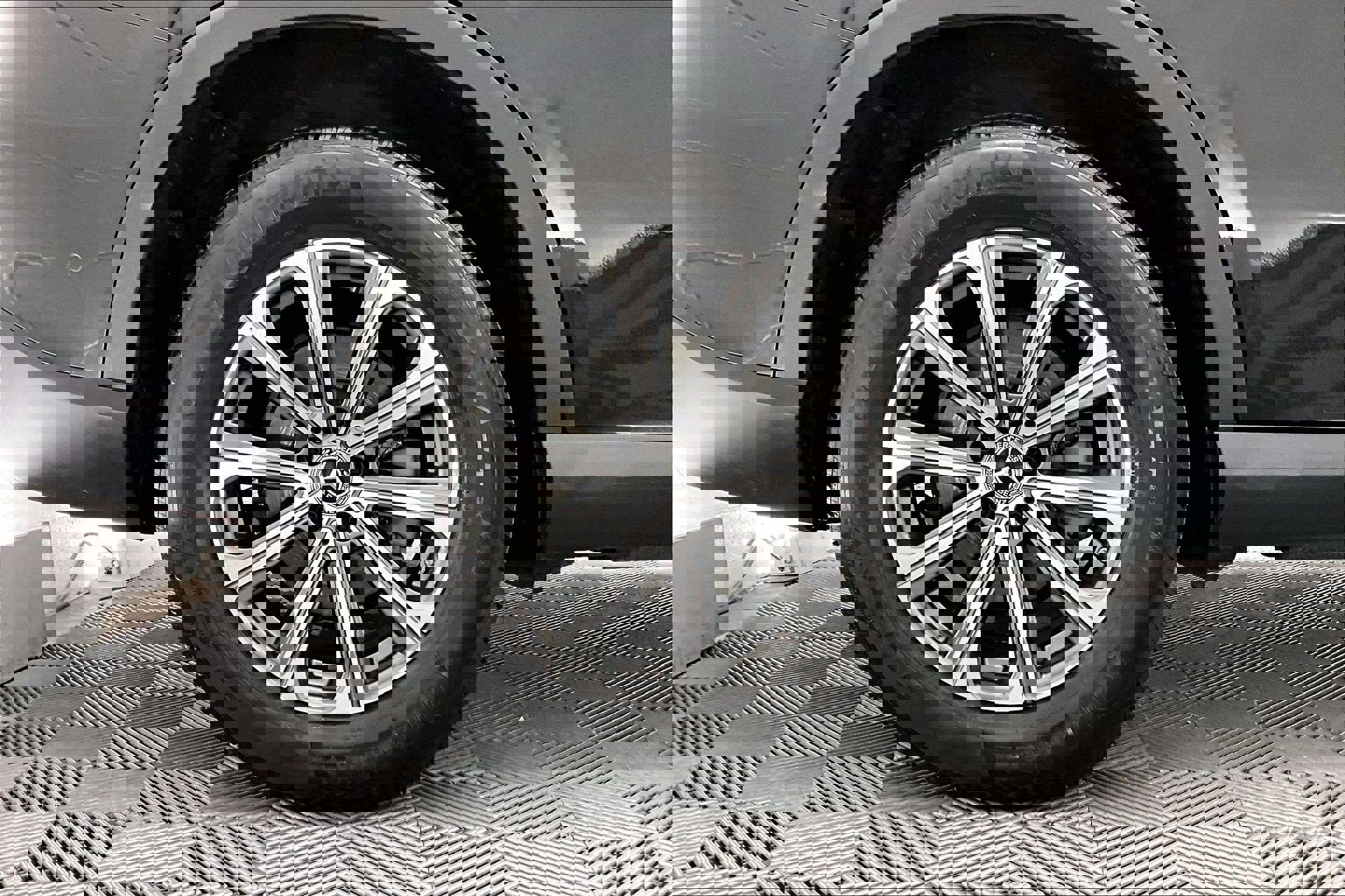 Certified 2023 Mercedes-Benz GLC 300 image 8