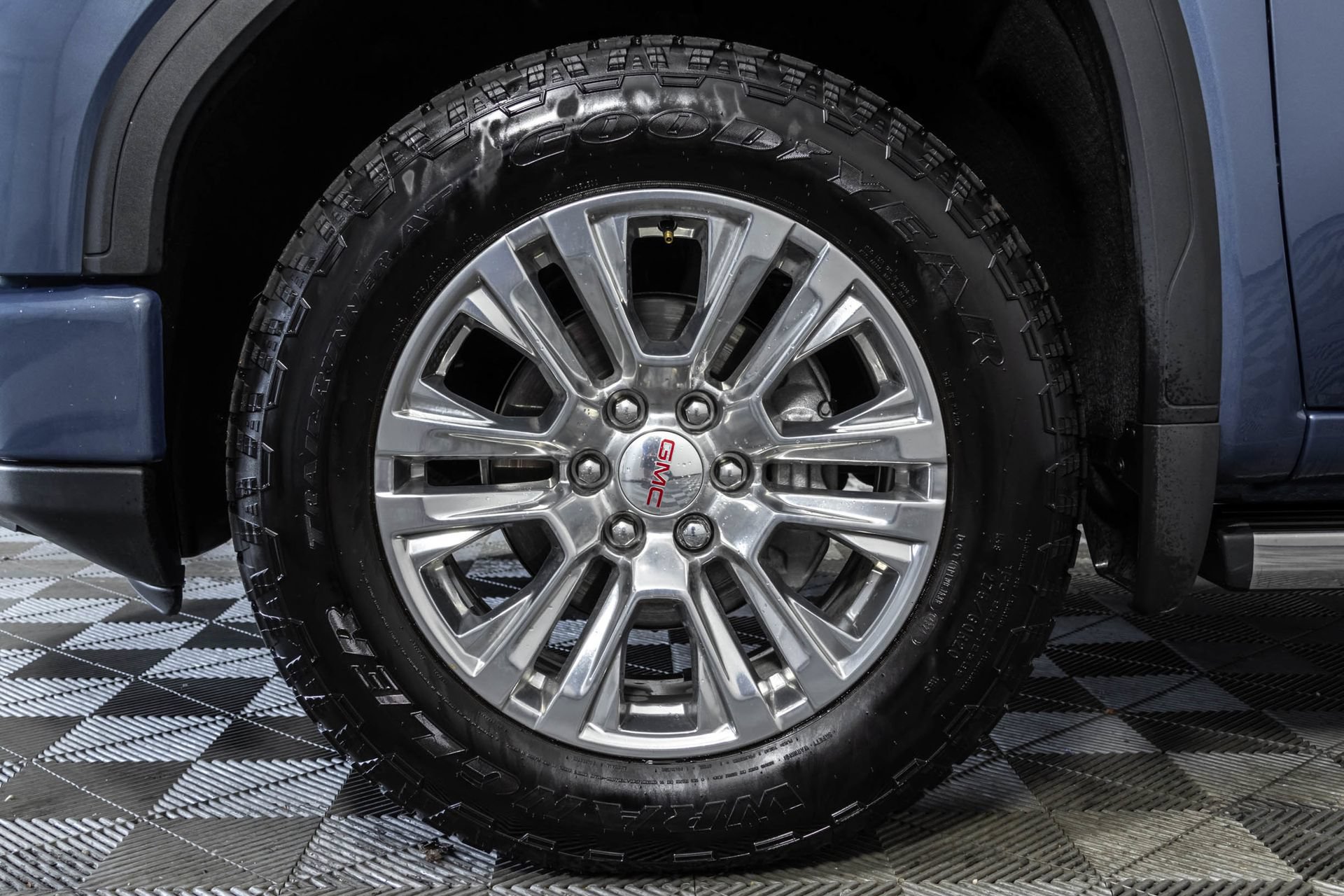 Certified 2025 GMC Sierra 1500 Denali AWD/4WD image 51