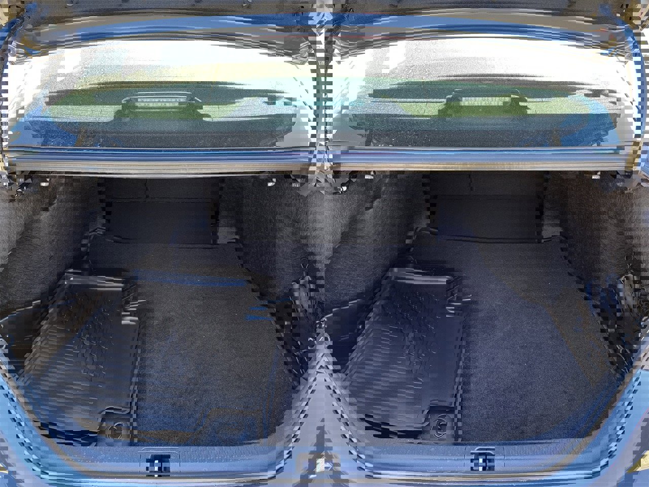 Used 2025 Toyota Camry LE image 27