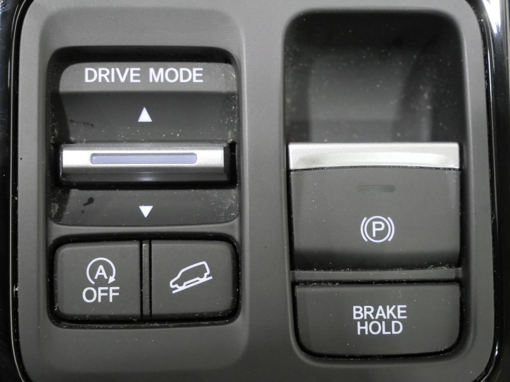Used 2025 Honda Pilot Elite image 22