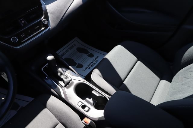 Used 2025 Toyota Corolla LE FWD image 25