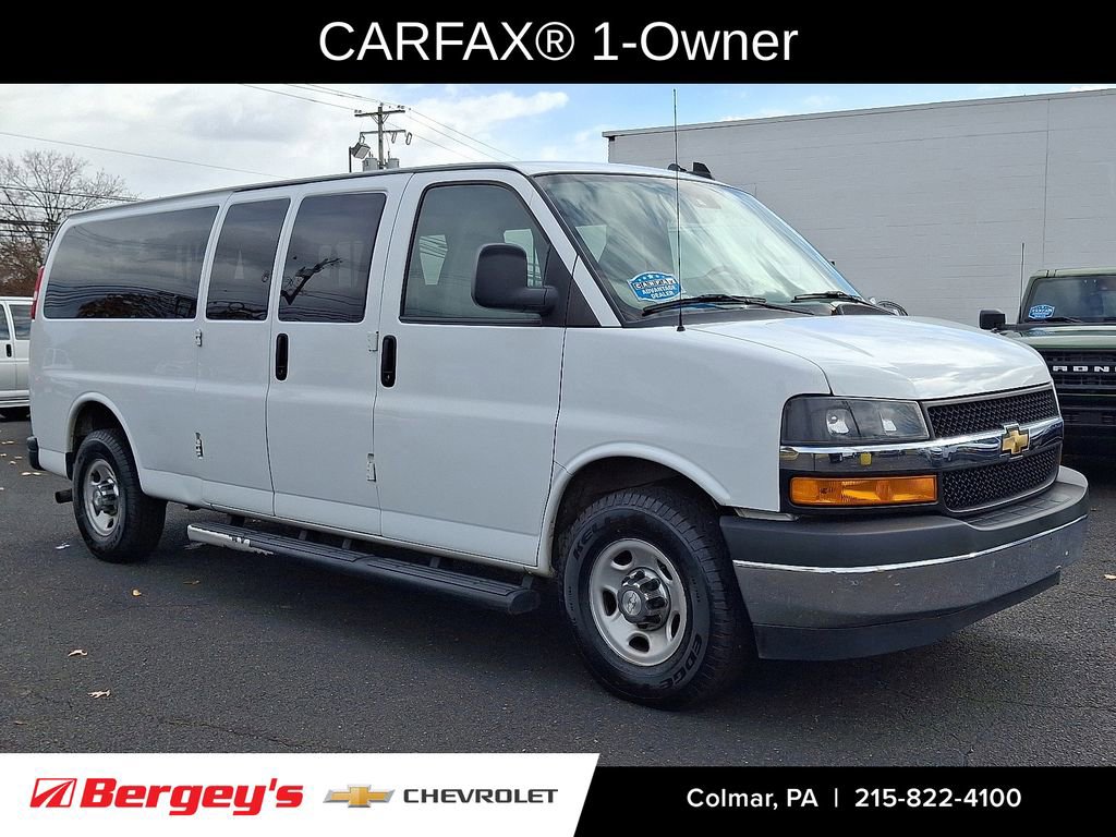 Certified 2020 Chevrolet Express 3500 LT w/ LT Preferred Equipment Group image 3