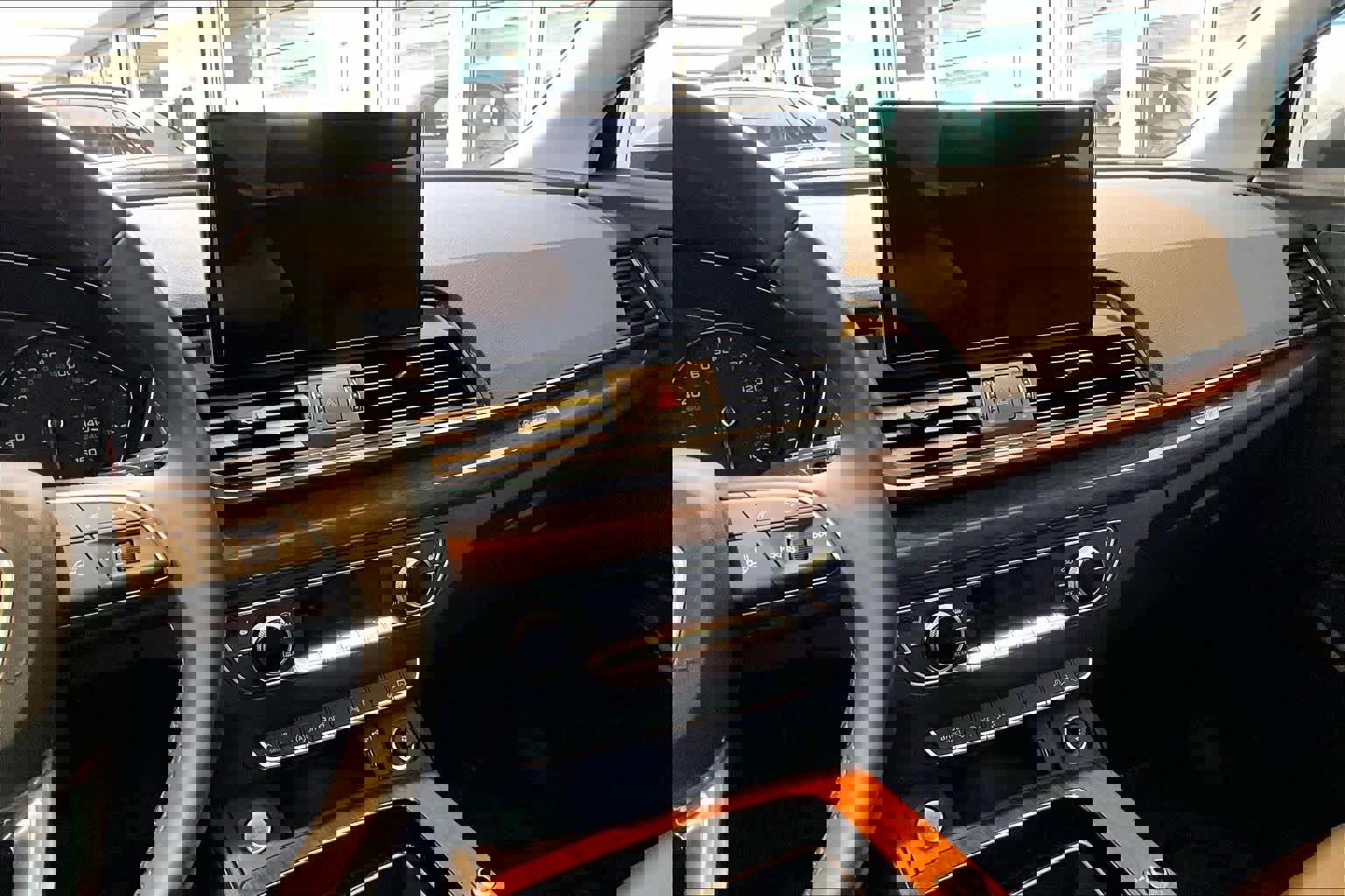 Certified 2023 Audi Q5 2.0T Premium w/ Convenience Package image 6