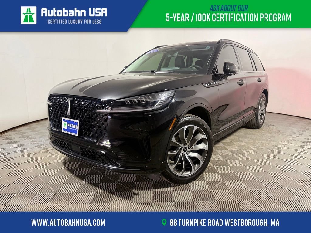 Used 2025 Lincoln Aviator AWD w/ Jet Appearance Package
