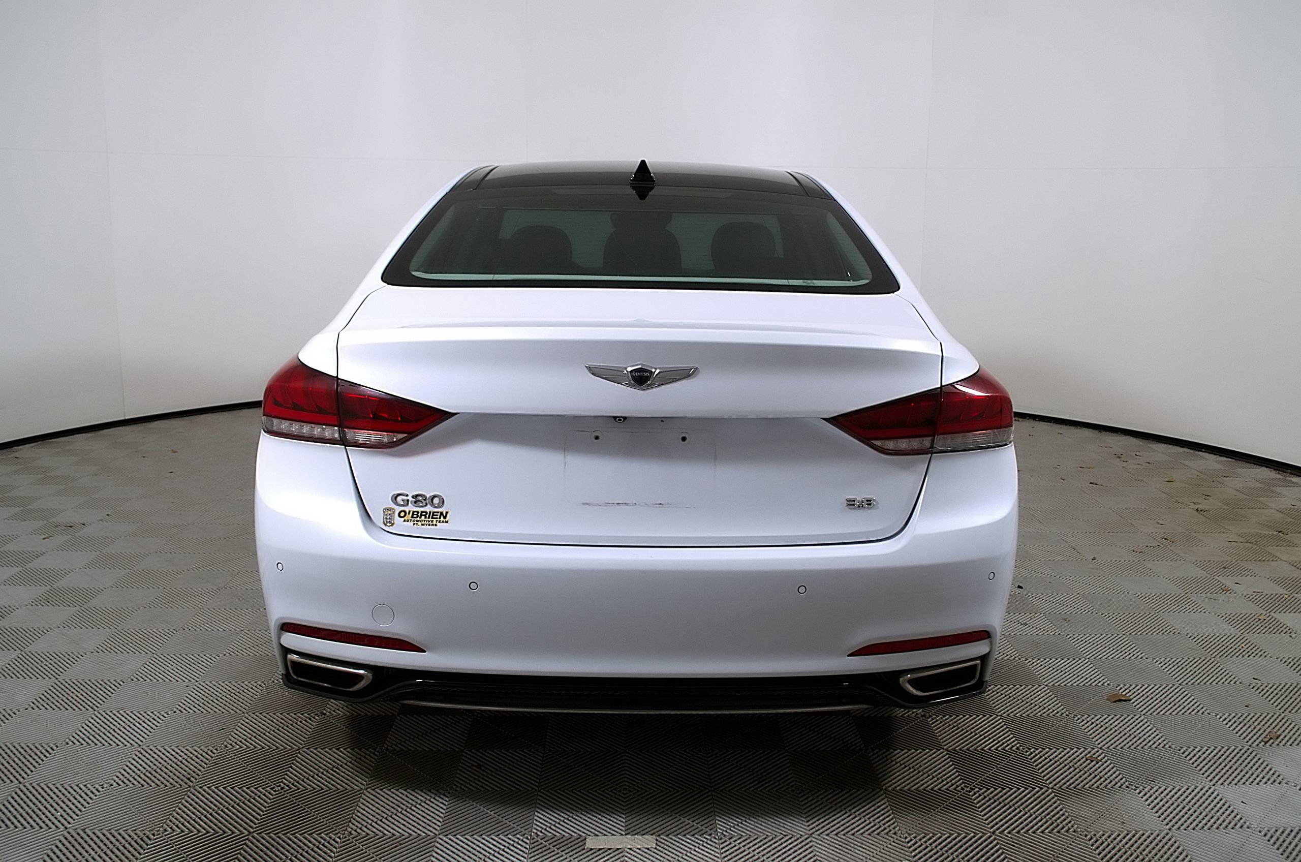 Used 2018 Genesis G80 3.8 w/ Option Group 02 RWD image 8