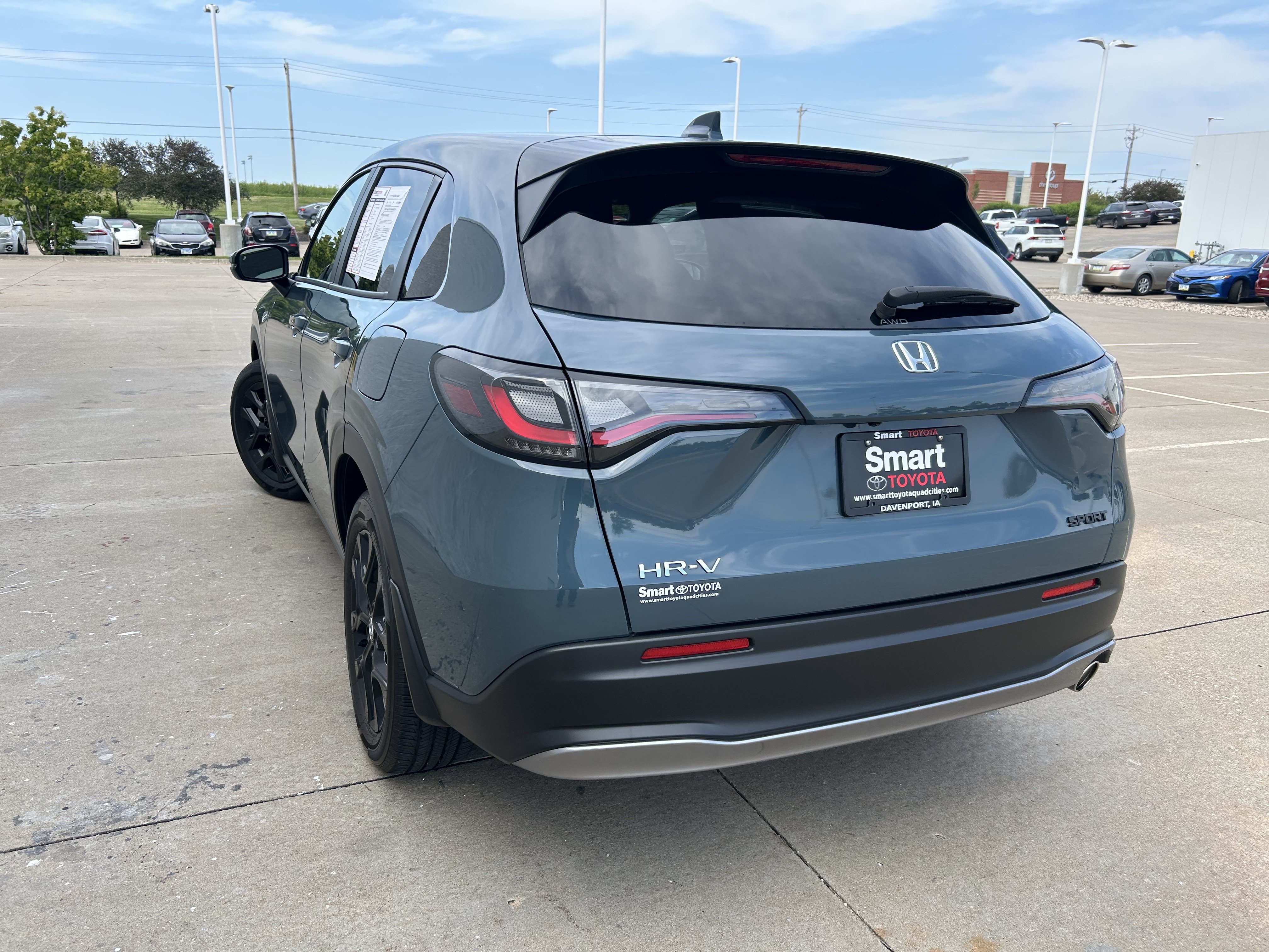 Used 2025 Honda HR-V Sport image 4