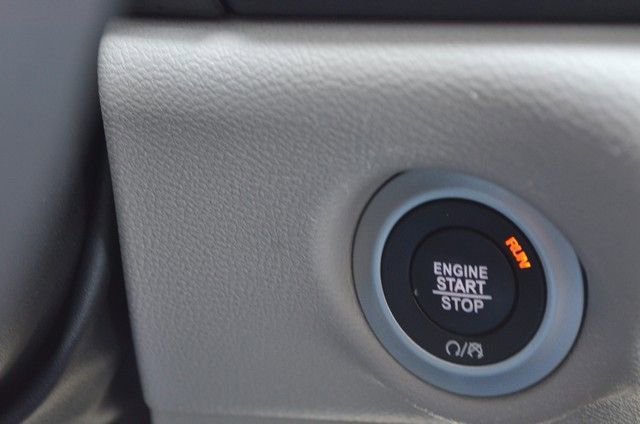 Used 2024 Chrysler Pacifica Touring-L image 24